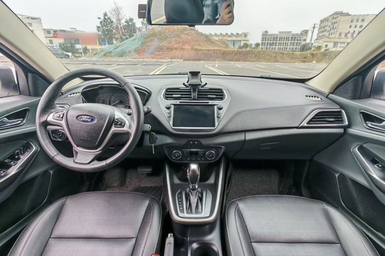 Used Ford Escort 2017 Happiness Edition 1.5L Automatic Fashion Version Interior 1