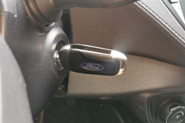 Used Ford Escort 2017 Happiness Edition 1.5L Automatic Fashion Version Interior 1