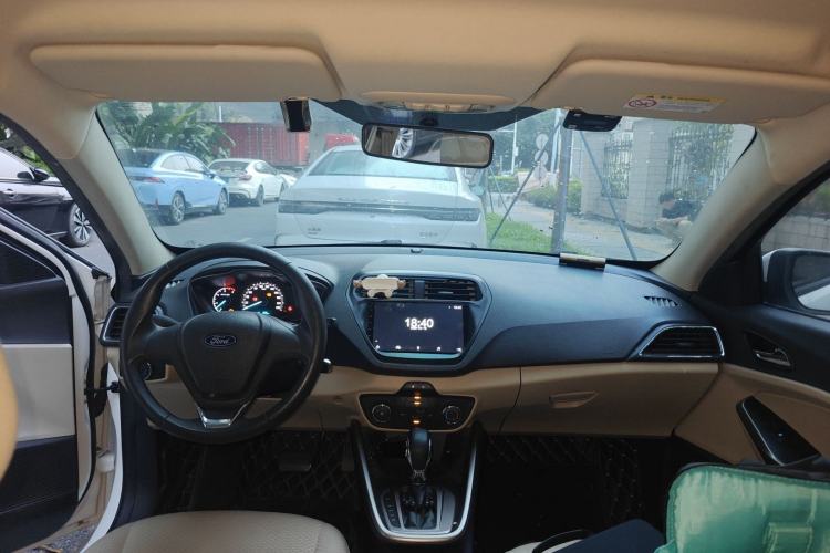 Used Ford Escort 2017 Revised Version 1.5L Automatic Comfort Edition Interior 2