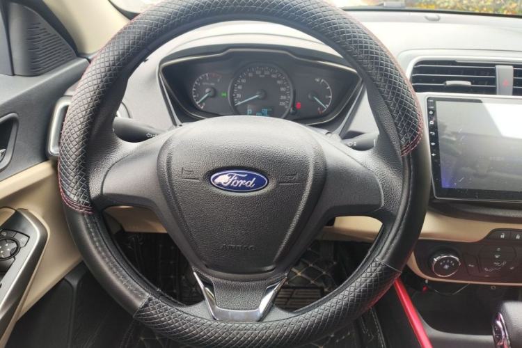 Used Ford Escort 2017 Revised Version 1.5L Automatic Comfort Edition Interior 2