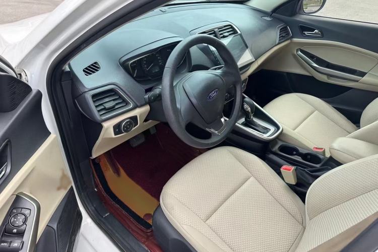 Used Ford Escort 2017 Revised Version 1.5L Automatic Comfort Edition Interior 2