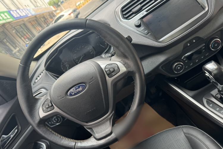 Used Ford Escort 2017 Happiness Edition 1.5L Automatic Fashion Version Interior 2