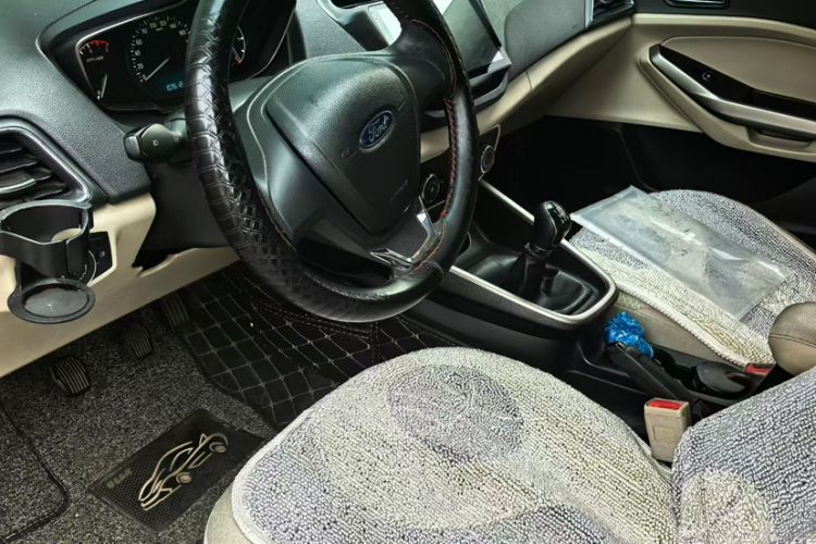 Used Ford Escort 2017 1.5L Manual Comfort Model Interior 2
