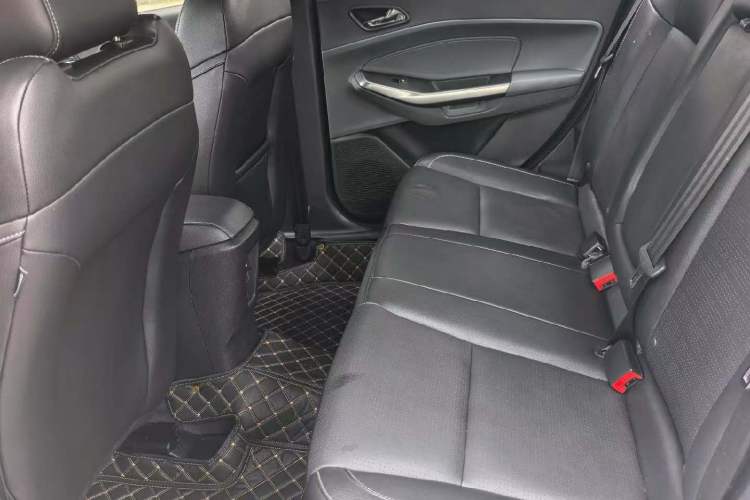 Used Ford Escort 2017 Happiness Edition 1.5L Automatic Fashion Version Interior 3