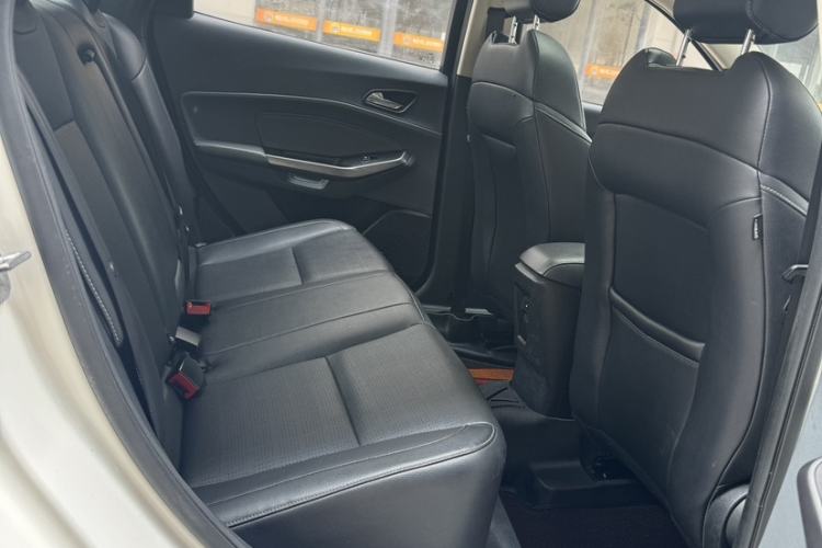 Used Ford Escort 2017 Happiness Edition 1.5L Automatic Fashion Version Interior 3
