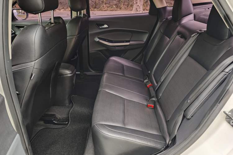 Used Ford Escort 2017 Happiness Edition 1.5L Automatic Fashion Version Interior 3