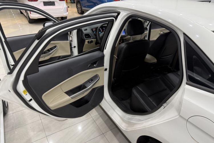 Used Ford Escort 2017 Revised Version 1.5L Automatic Comfort Edition Interior 3