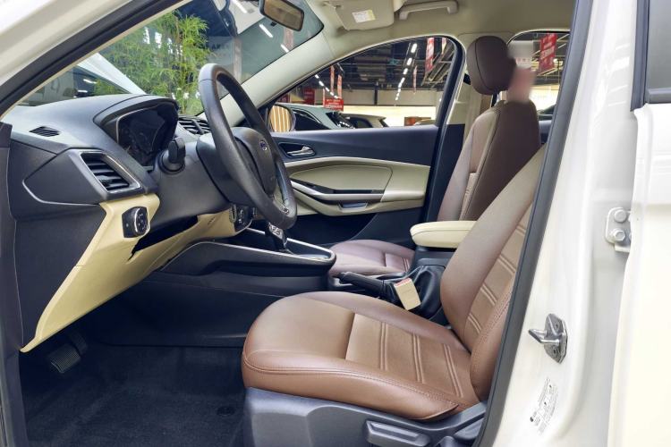Used Ford Escort 2017 Revised Version 1.5L Automatic Comfort Edition Interior 3