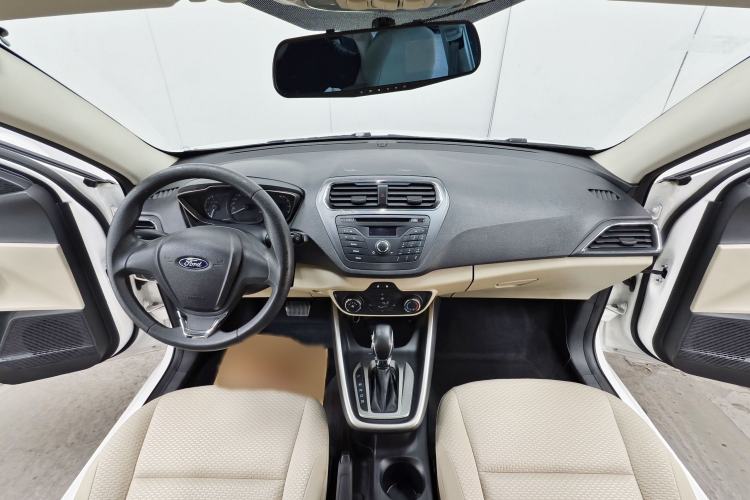 Used Ford Escort 2017 Revised Version 1.5L Automatic Comfort Edition Interior 4
