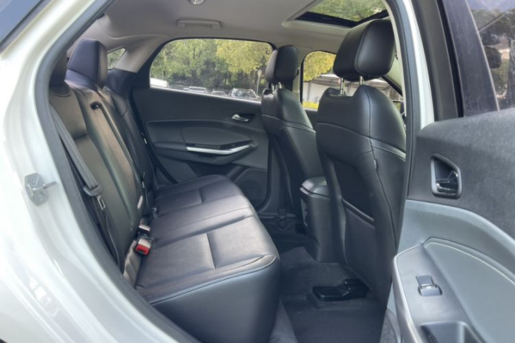 Used Ford Escort 2017 Happiness Edition 1.5L Automatic Fashion Version Interior 5