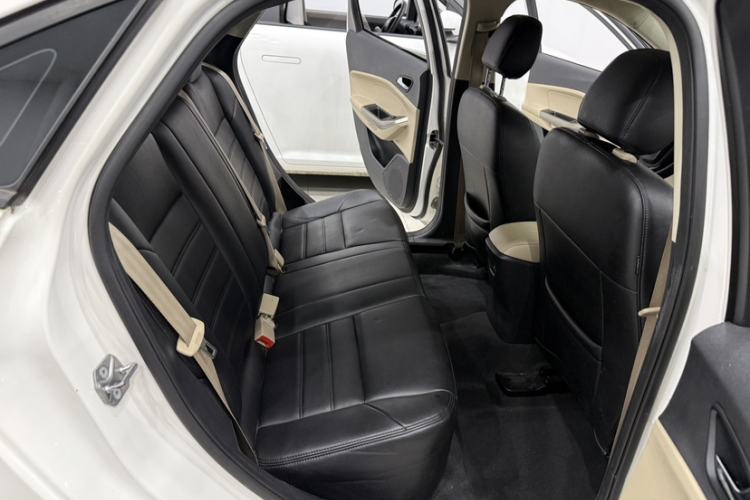 Used Ford Escort 2017 Revised Version 1.5L Automatic Comfort Edition Interior 6