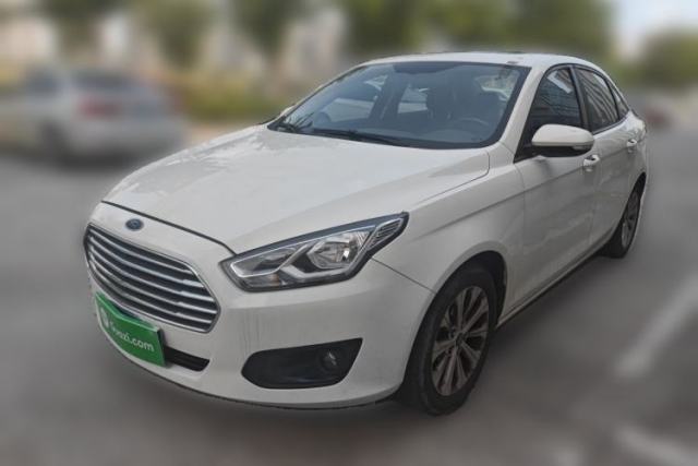 Ojetý Ford Escort 2017 Happiness Edition 1.5L Automatic Fashion Version