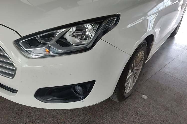 Used Ford Escort 2017 1.5L Automatic Comfort Model Left Front Headlight