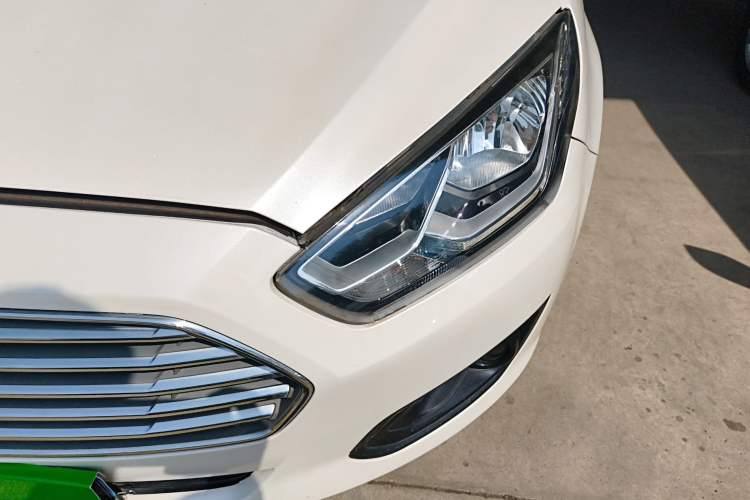 Used Ford Escort 2017 1.5L Automatic Comfort Model Left Front Headlight