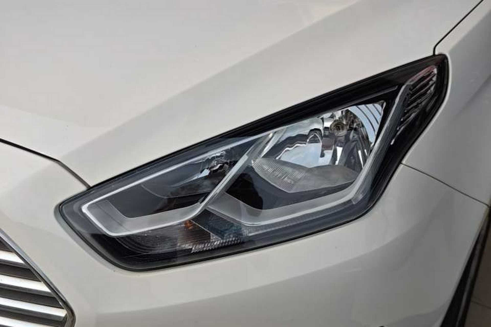Used Ford Escort 2017 Happiness Edition 1.5L Automatic Fashion Version Left Front Headlight