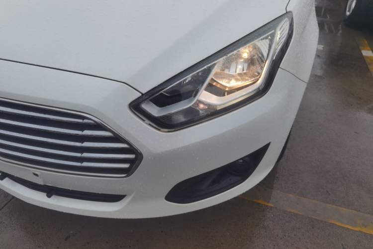 Used Ford Escort 2017 1.5L Automatic Comfort Model Left Front Headlight