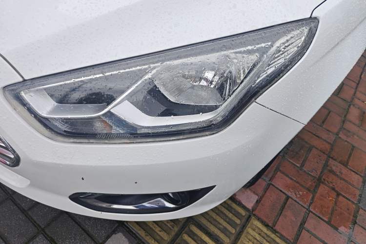 Used Ford Escort 2017 Happiness Edition 1.5L Automatic Fashion Version Left Front Headlight