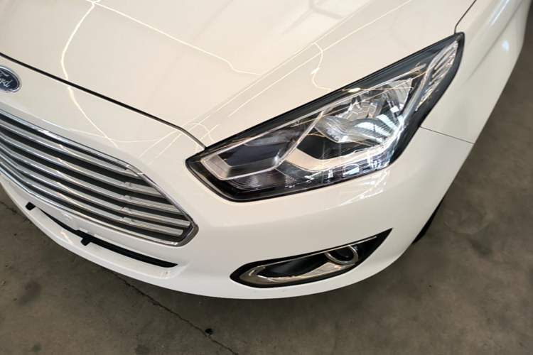 Used Ford Escort 2017 Happiness Edition 1.5L Automatic Fashion Version Left Front Headlight