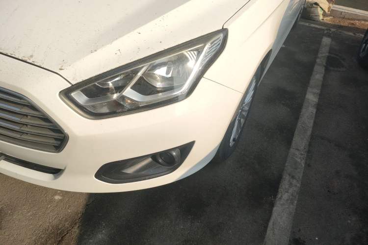 Used Ford Escort 2017 1.5L Manual Comfort Model Left Front Headlight