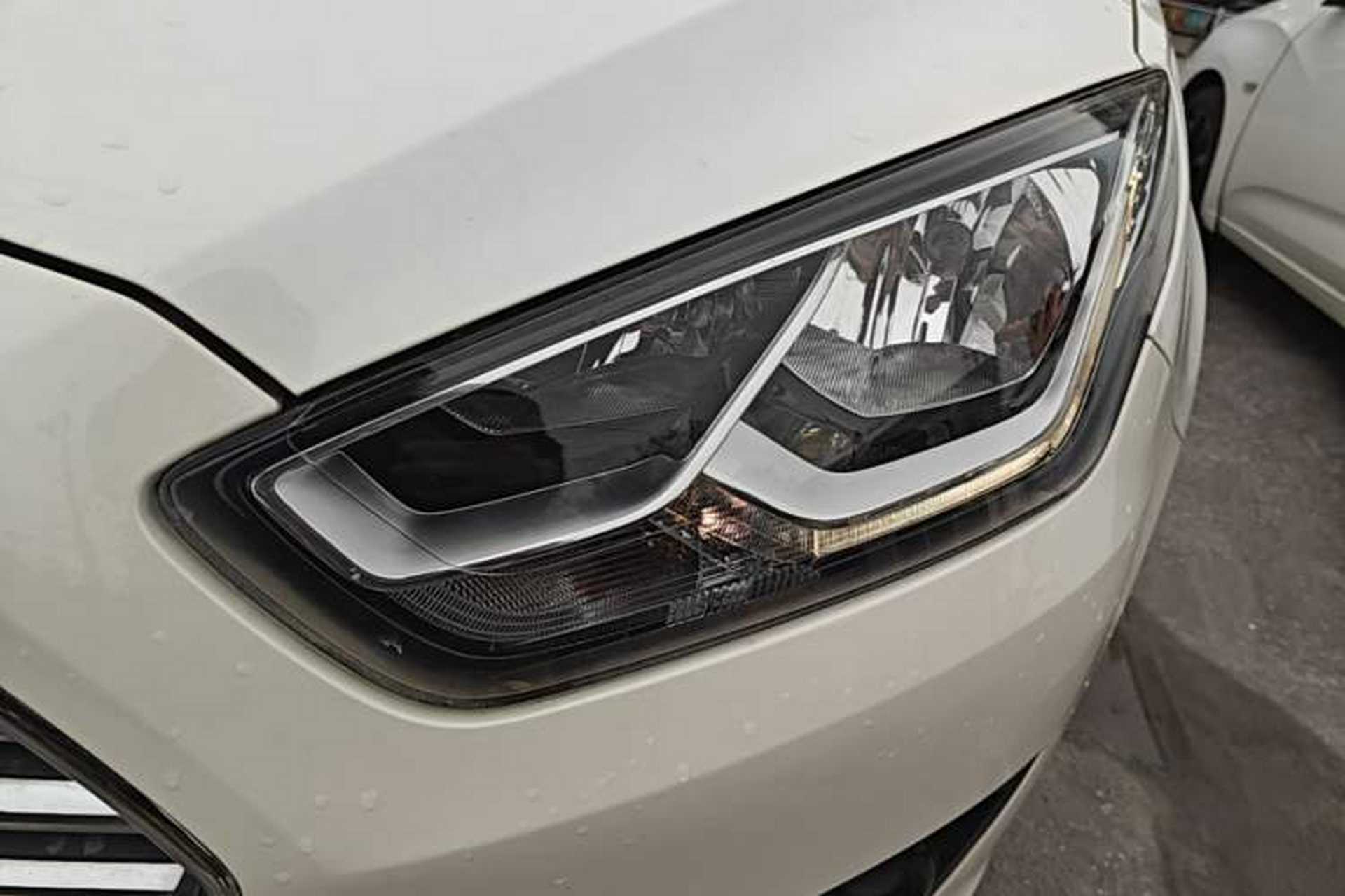 Used Ford Escort 2017 Happiness Edition 1.5L Automatic Fashion Version Left Front Headlight