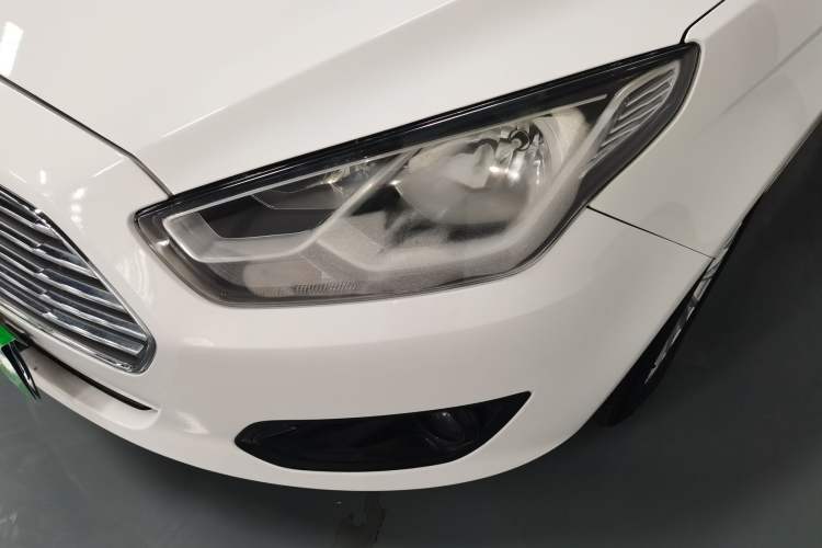 Used Ford Escort 2017 1.5L Automatic Comfort Model Left Front Headlight
