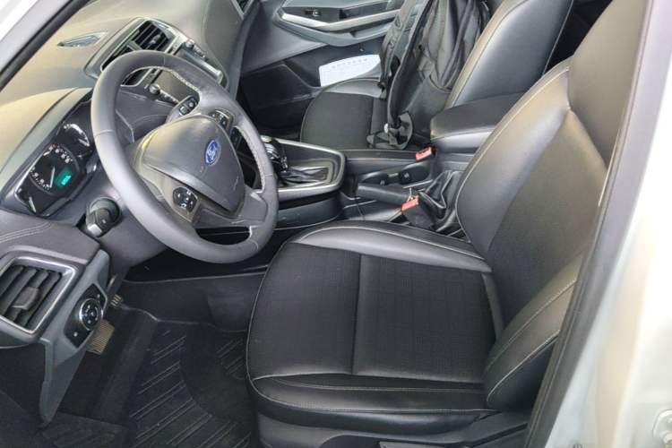 Used Ford Escort 2017 Happiness Edition 1.5L Automatic Fashion Version Left Front Seat