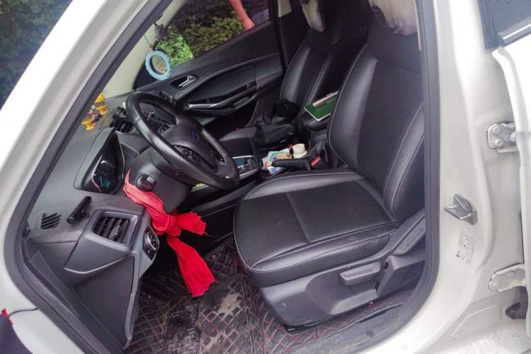 Used Ford Escort 2017 Happiness Edition 1.5L Automatic Fashion Version Left Front Seat