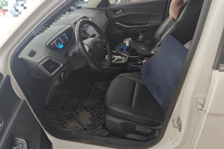 Used Ford Escort 2017 Happiness Edition 1.5L Automatic Fashion Version Left Front Seat