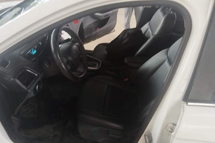 Used Ford Escort 2017 Happiness Edition 1.5L Automatic Fashion Version Left Front Seat