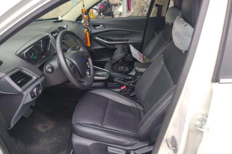 Used Ford Escort 2017 Happiness Edition 1.5L Automatic Fashion Version Left Front Seat