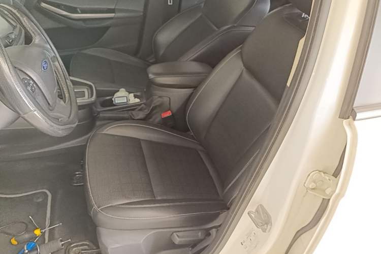 Used Ford Escort 2017 Happiness Edition 1.5L Automatic Fashion Version Left Front Seat