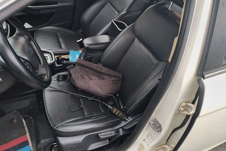 Used Ford Escort 2017 Happiness Edition 1.5L Automatic Fashion Version Left Front Seat