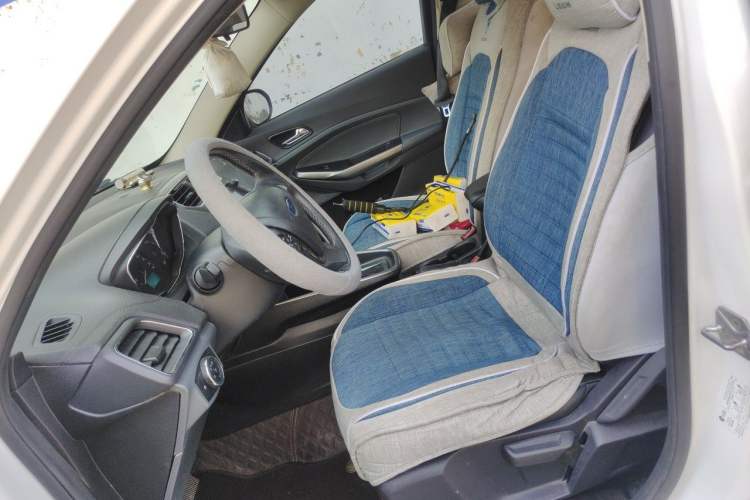 Used Ford Escort 2017 Happiness Edition 1.5L Automatic Fashion Version Left Front Seat
