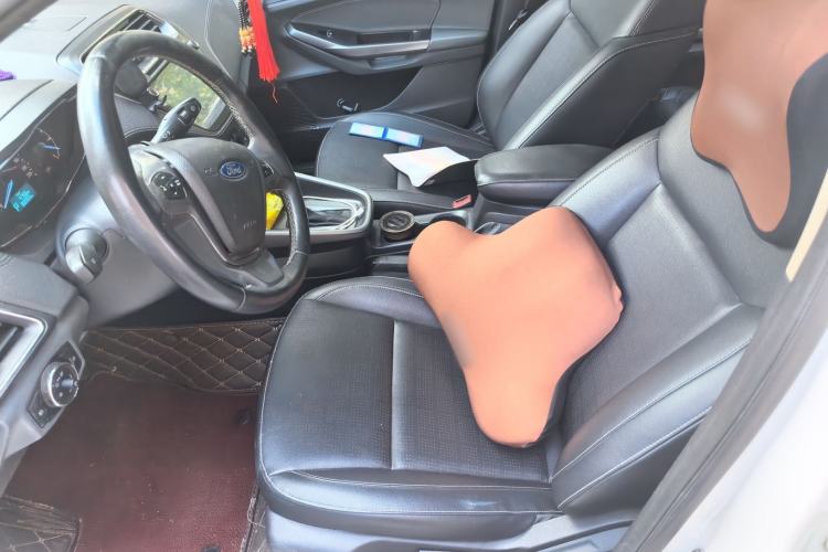 Used Ford Escort 2017 Happiness Edition 1.5L Automatic Fashion Version Left Front Seat