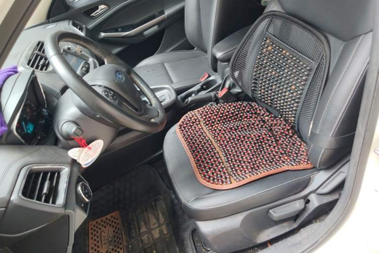 Used Ford Escort 2017 Happiness Edition 1.5L Automatic Fashion Version Left Front Seat