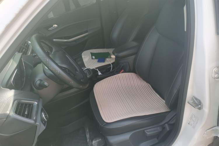 Used Ford Escort 2017 Happiness Edition 1.5L Automatic Fashion Version Left Front Seat