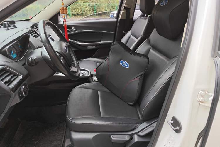 Used Ford Escort 2017 Happiness Edition 1.5L Automatic Fashion Version Left Front Seat