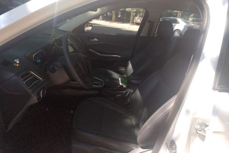 Used Ford Escort 2017 Happiness Edition 1.5L Automatic Fashion Version Left Front Seat