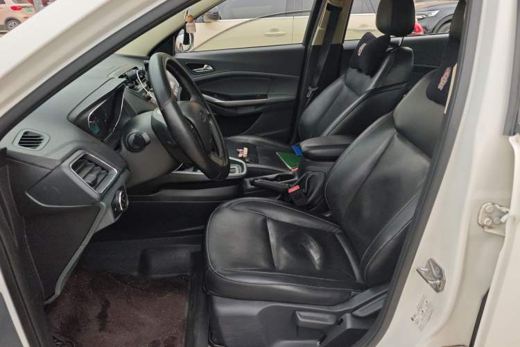 Used Ford Escort 2017 Happiness Edition 1.5L Automatic Fashion Version Left Front Seat