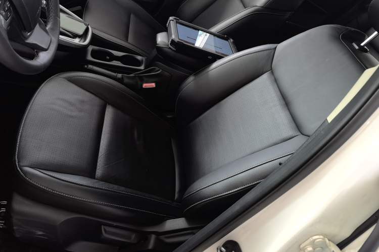 Used Ford Escort 2017 Happiness Edition 1.5L Automatic Fashion Version Left Front Seat