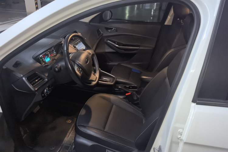 Used Ford Escort 2017 Happiness Edition 1.5L Automatic Fashion Version Left Front Seat