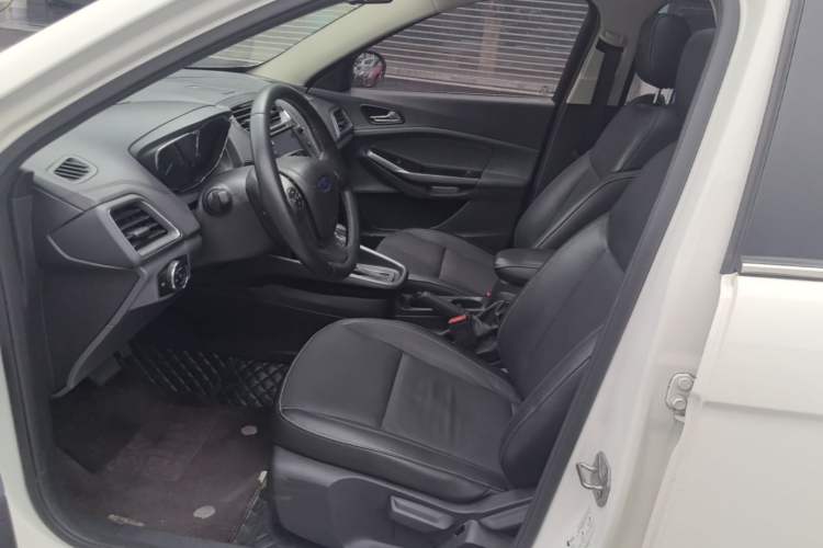 Used Ford Escort 2017 Happiness Edition 1.5L Automatic Fashion Version Left Front Seat