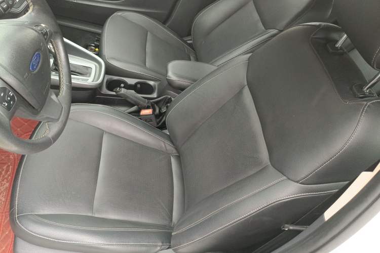 Used Ford Escort 2017 Happiness Edition 1.5L Automatic Fashion Version Left Front Seat