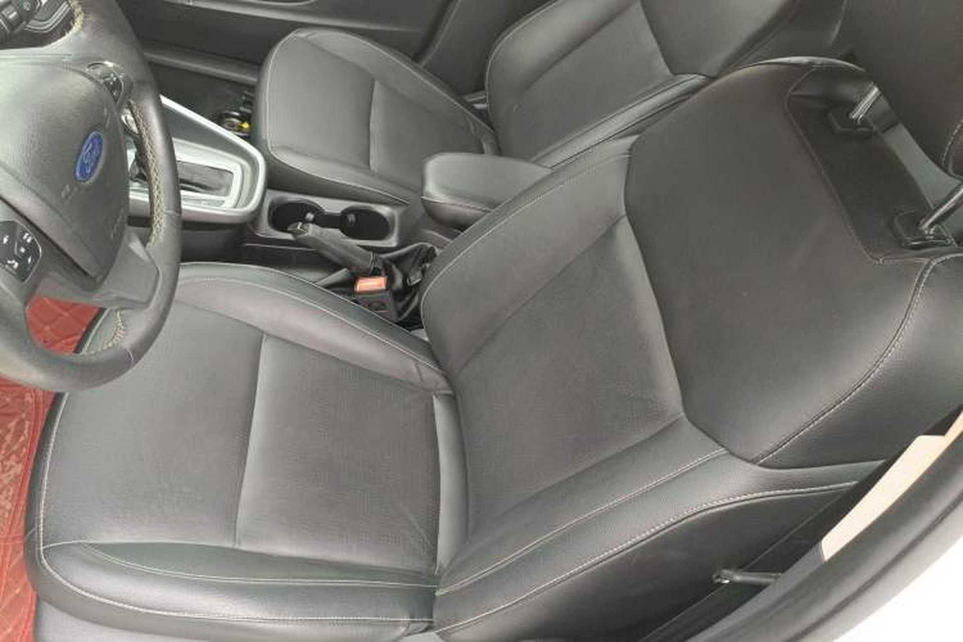 Used Ford Escort 2017 Happiness Edition 1.5L Automatic Fashion Version Left Front Seat