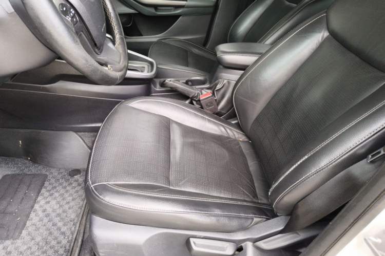Used Ford Escort 2017 Happiness Edition 1.5L Automatic Fashion Version Left Front Seat