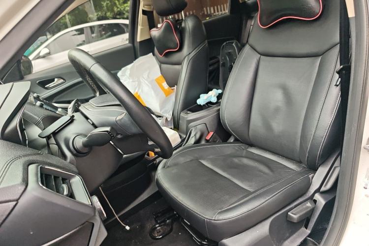 Used Ford Escort 2017 Happiness Edition 1.5L Automatic Fashion Version Left Front Seat