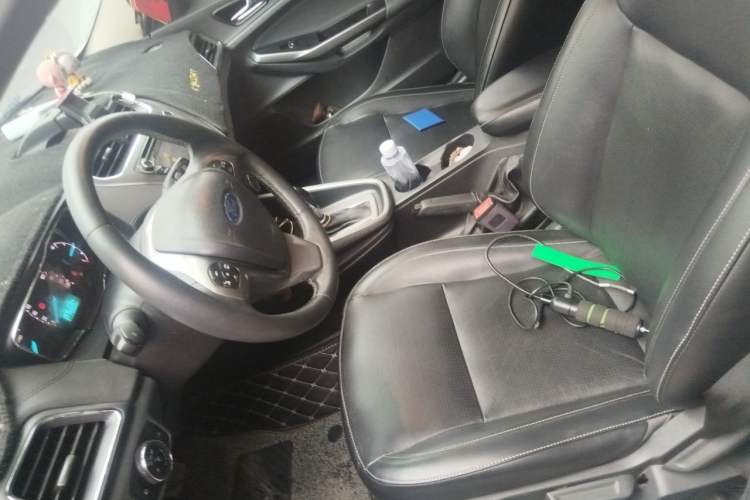 Used Ford Escort 2017 Happiness Edition 1.5L Automatic Fashion Version Left Front Seat
