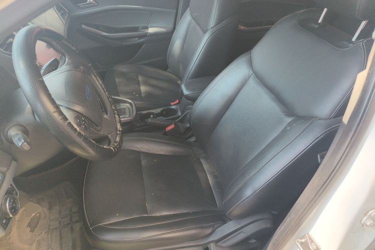 Used Ford Escort 2017 Happiness Edition 1.5L Automatic Fashion Version Left Front Seat
