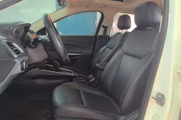 Used Ford Escort 2017 Happiness Edition 1.5L Automatic Fashion Version Left Front Seat