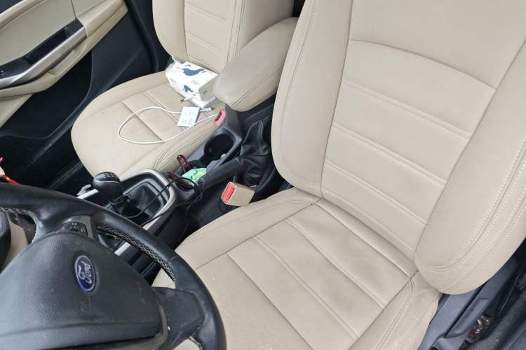 Used Ford Escort 2017 Revised Version 1.5L Manual Comfort Edition Left Front Seat